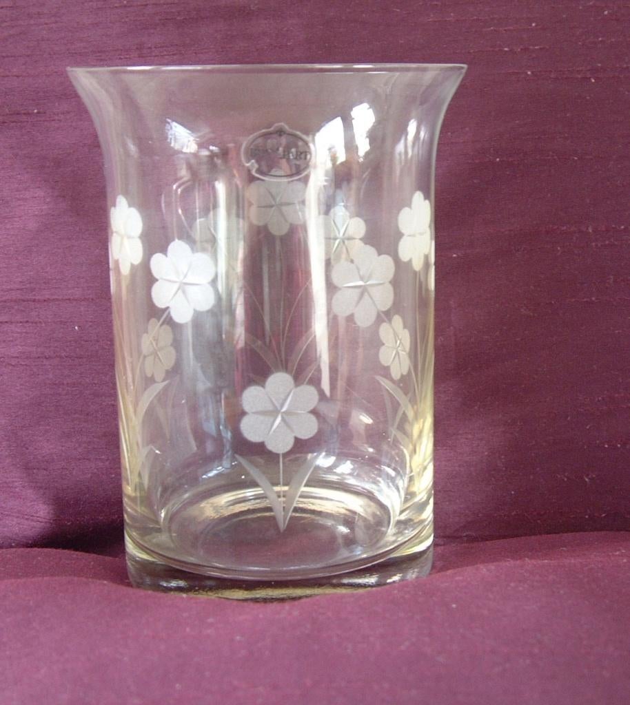 Mooie gave oude glas vaas met geetste bloemen merk Bonapart, Ophalen of Verzenden, Zo goed als nieuw, Overige kleuren, Glas
