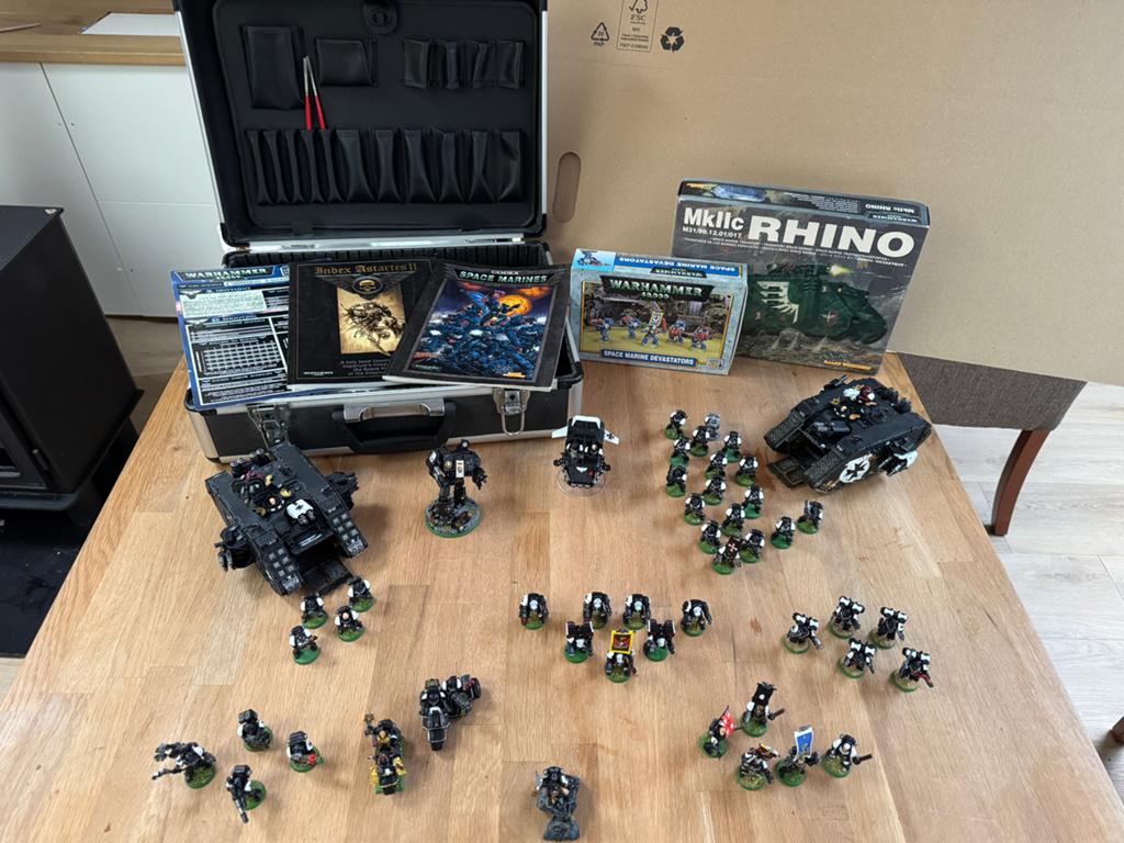 Warhammer 40.000 Space Marines - Black Templars, Ophalen, Zo goed als nieuw, Warhammer, Geverfd