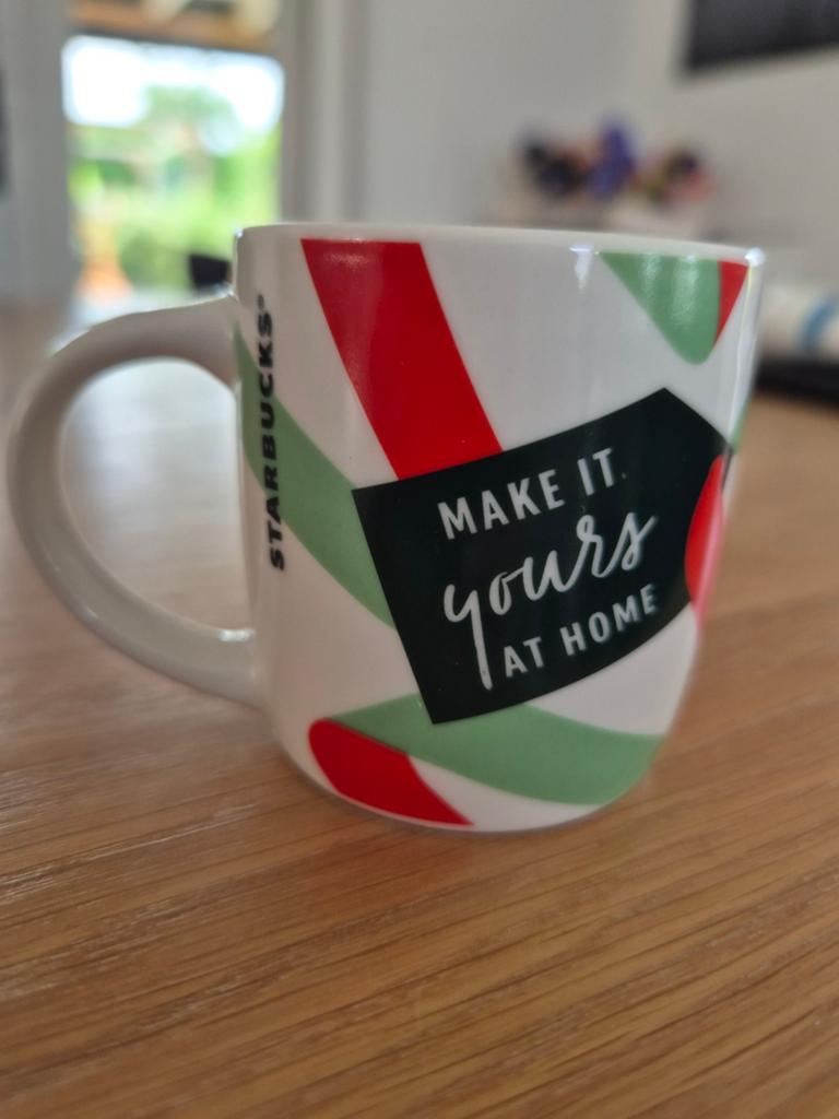Starbucks Kerstmok - Make It Yours At Home, Overige typen, Ophalen of Verzenden, Zo goed als nieuw, Steen/keramiek
