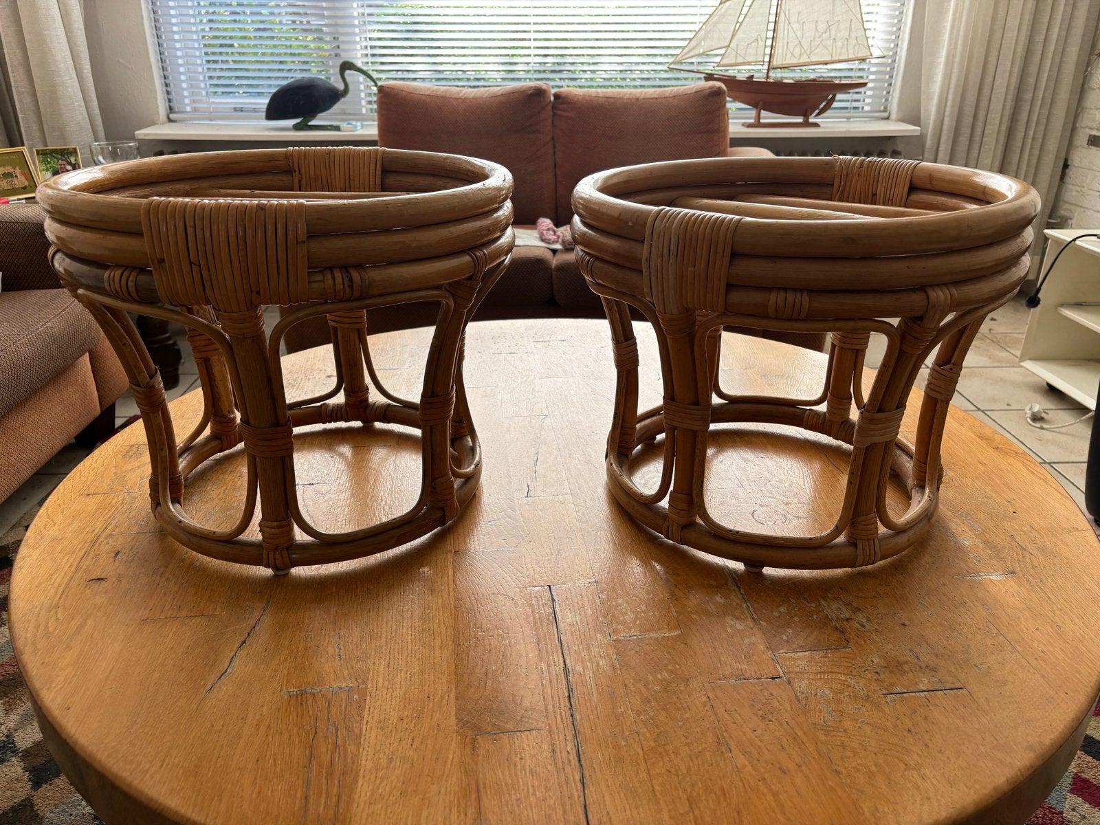 Set van 2 rotan krukjes/bijzettafels, Ophalen, Gebruikt, Twee, Overige kleuren