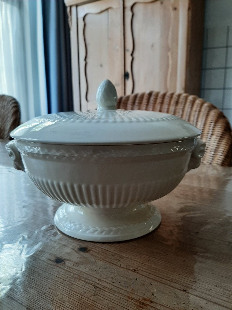 WEDGWOOD EDME - DEK / SERVEERSCHAAL MET DEKSEL - DIA 20,5 CM, Klassiek, Nieuw, Ophalen of Verzenden, Schaal of Schalen