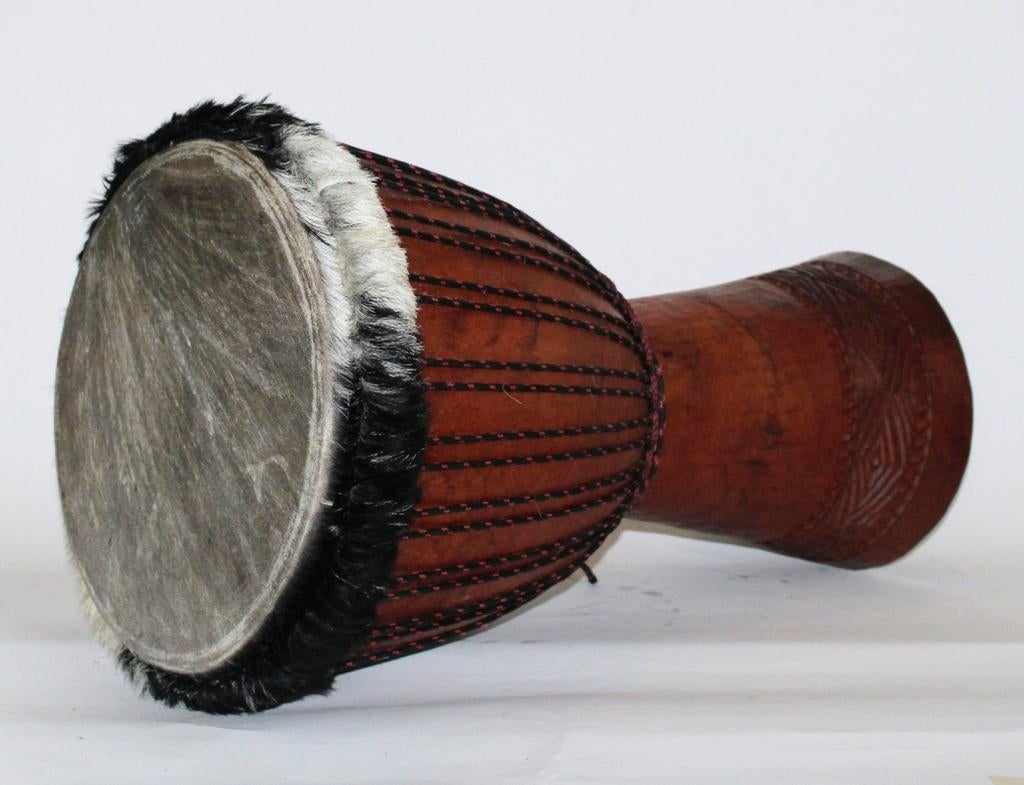 Djembe reparatie vakkundig, Ophalen, Trommel