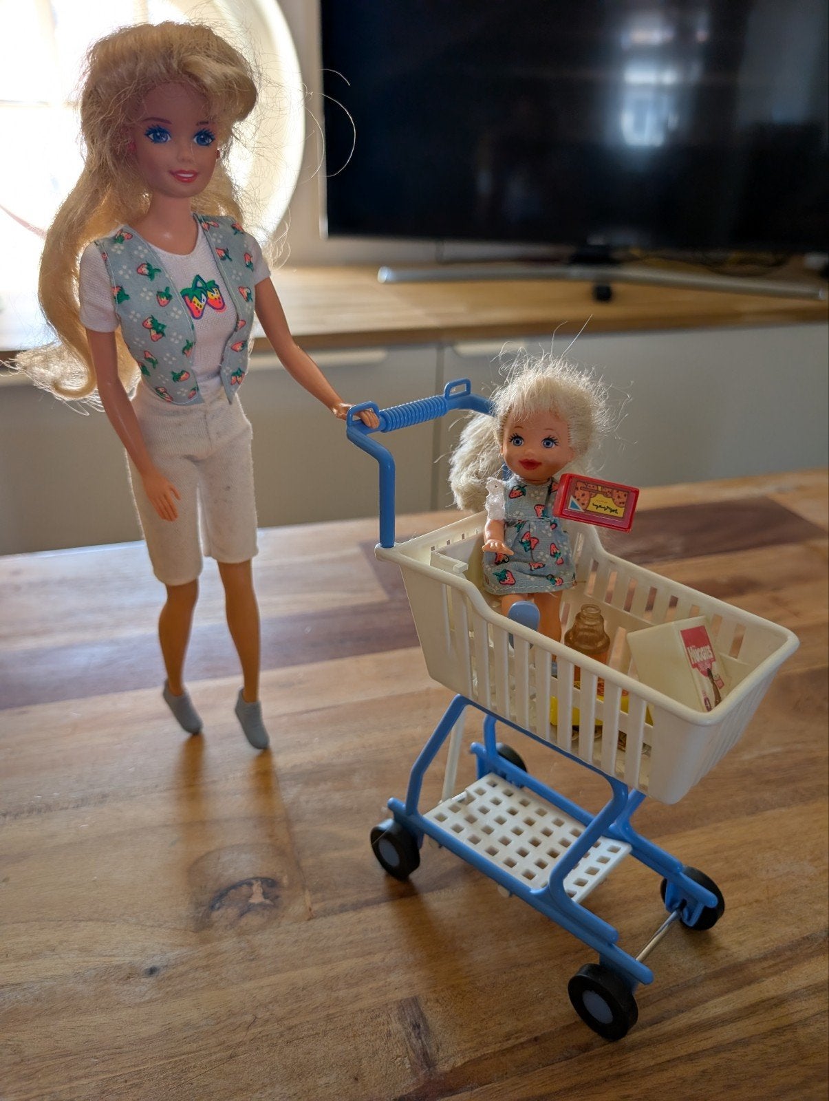 Barbie met Shelly en winkelwagen, Ophalen of Verzenden, Gebruikt, Barbie
