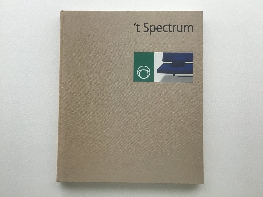 'T SPECTRUM MODERNE MEUBELVORMGEVING, Jojanneke Clarijs, Ophalen of Verzenden, Zo goed als nieuw, Overige onderwerpen
