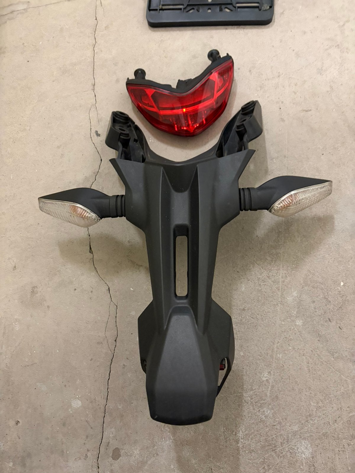 Ducati Monster 821 achterlicht en spatbord OEM, Motoren, Ophalen of Verzenden, Gebruikt