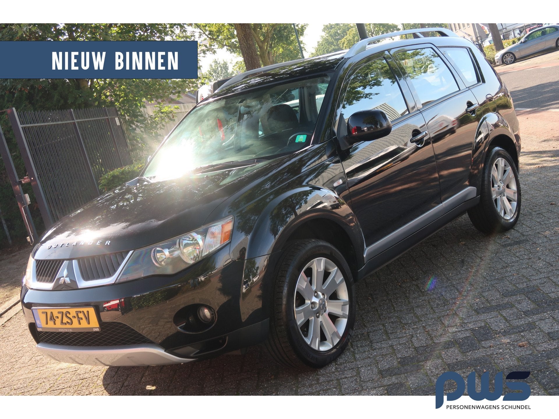 Mitsubishi Outlander 2.4 Intense Navi / 18" / NL auto / 4WD, Auto's, Automaat, Stof, Zwart, 4 cilinders