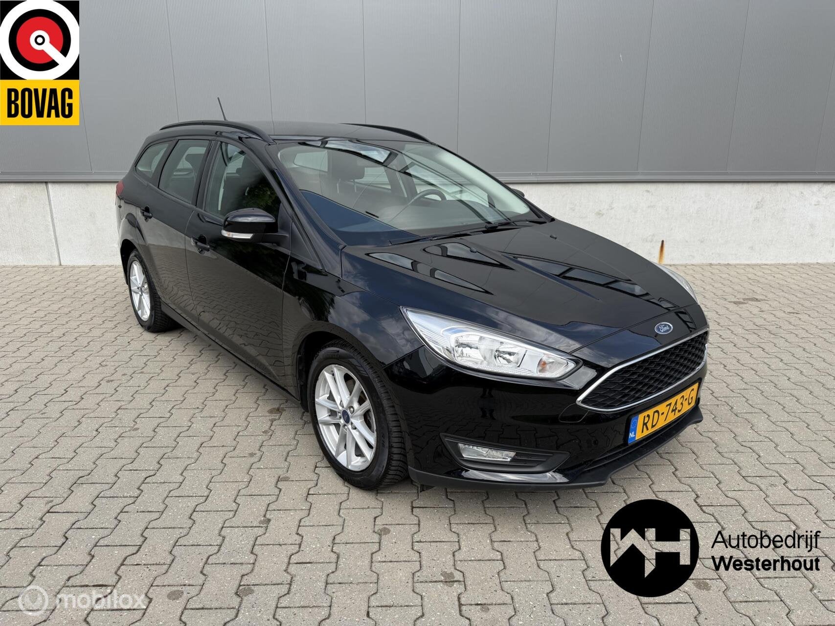 Ford Focus Wagon 1.0 Lease Edition|DEALER ONDER|APPLE CARPLA, Auto's, 125 pk, Gebruikt, Euro 6, Met garantie (alle)