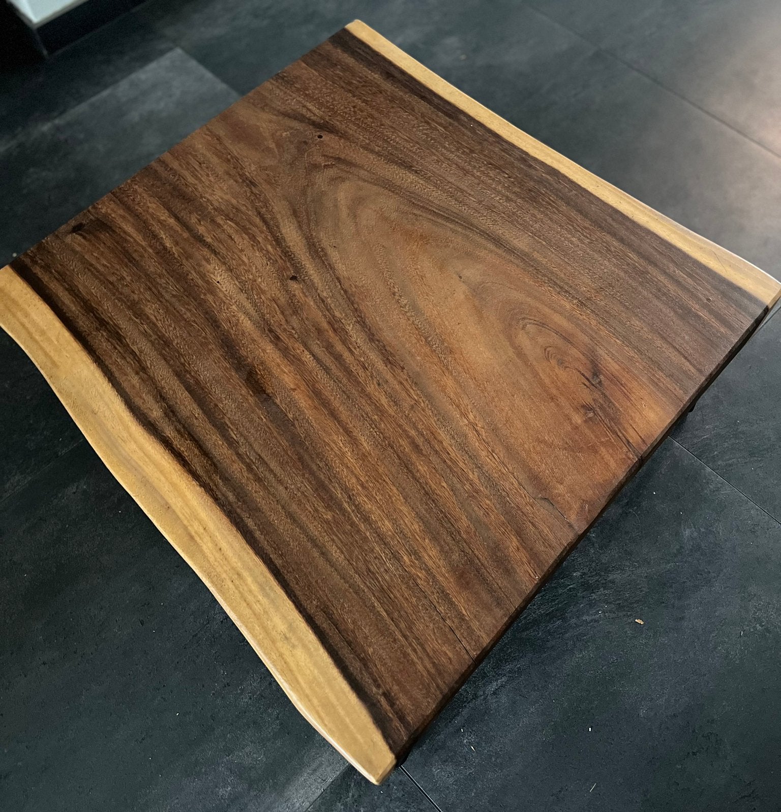 Bijzet tafel boomstam, Ophalen, Minder dan 55 cm, Rond, Zo goed als nieuw