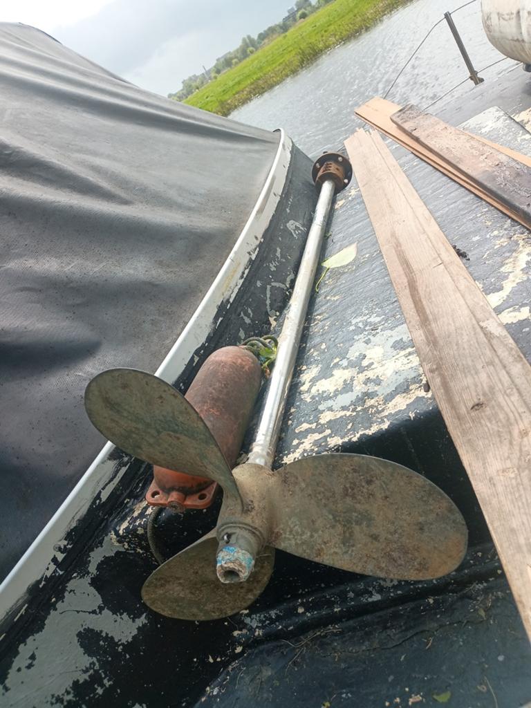 Schroefas met schroef lengte 1 meter, Ophalen of Verzenden, Gebruikt, Motor en Techniek, Zeilboot of Motorboot