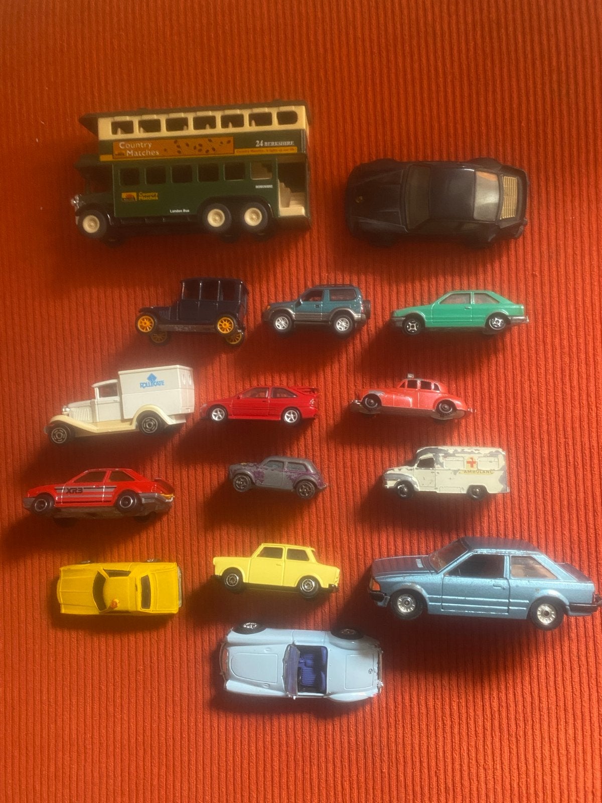 Partij van 15 diverse modelauto's, Hobby en Vrije tijd, Modelauto's | Overige schalen, Ophalen of Verzenden, Gebruikt, Auto