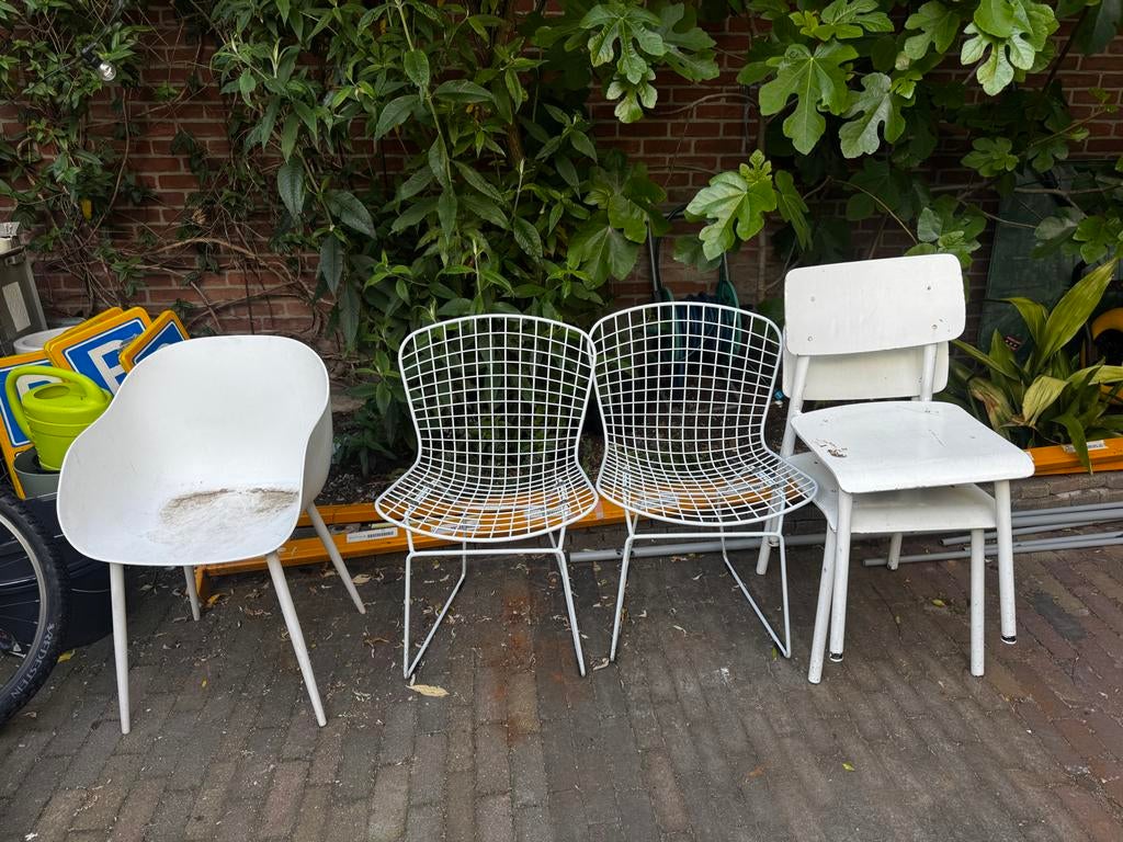 Diverse witte stoelen, Tuin en Terras, Tuinsets en Loungesets, Zo goed als nieuw, Kunststof, Ophalen