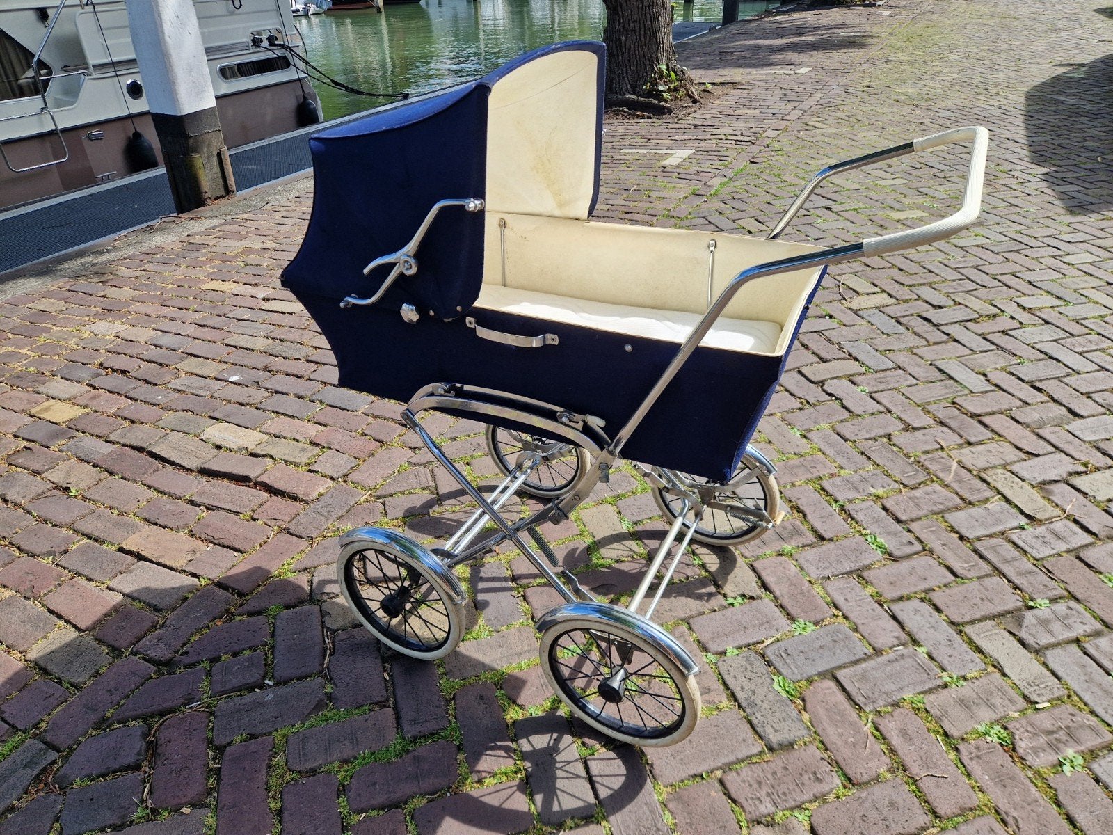 Vintage kinderwagen met nieuw op maat gemaakt matrasje, Ophalen, Gebruikt, Kinderwagen, Overige merken