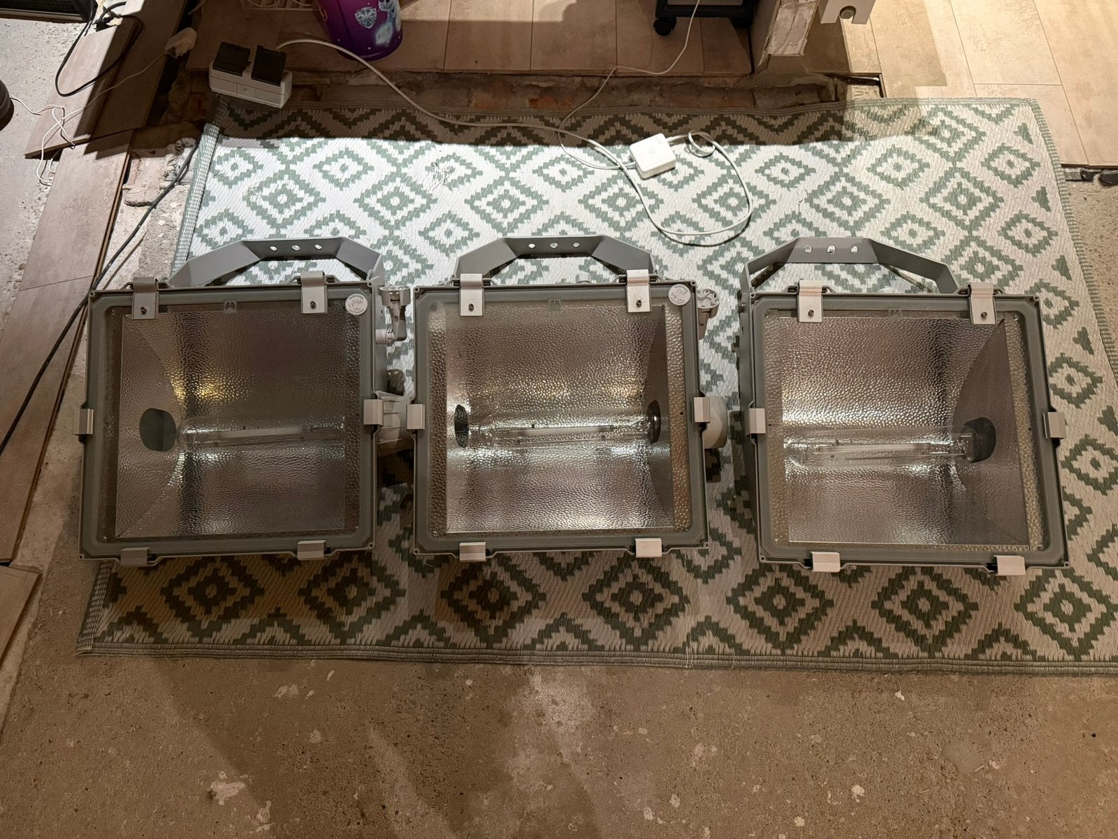 3x 1000W Son-t armaturen met lampen zgan, Ophalen, Zo goed als nieuw, 500 watt of meer, Armatuur
