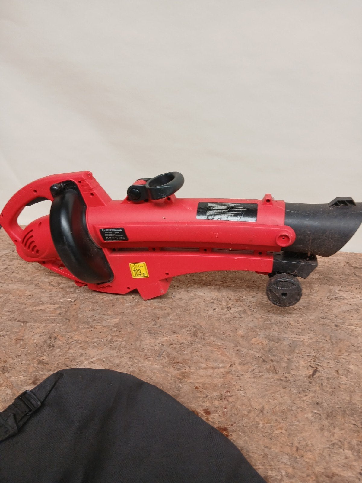 Gamma Bladruimer BR-35V 3000W met zuigfunctie, Postbus 21, 4100 AA Culemborg, Gamma, Gebruikt, Handgedragen