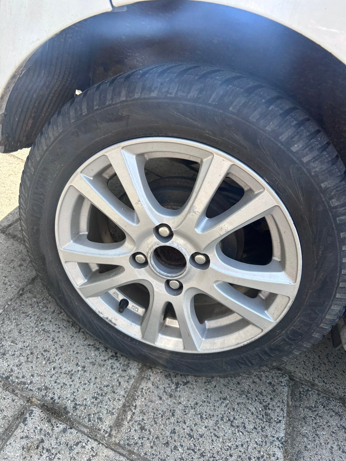 Vredestein winterbanden op velg 165/60 R14, Ophalen, 14 inch, Banden en Velgen, Winterbanden