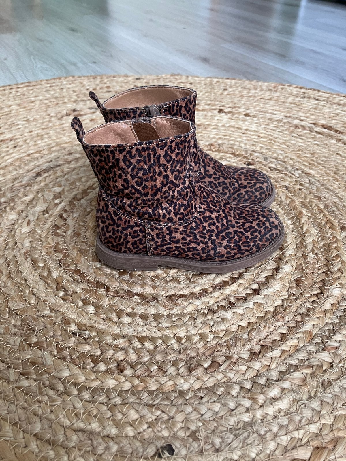 Leopardprint laarsjes maat 25 voor meisjes, Meisje, Ophalen of Verzenden, Laarzen, Zo goed als nieuw