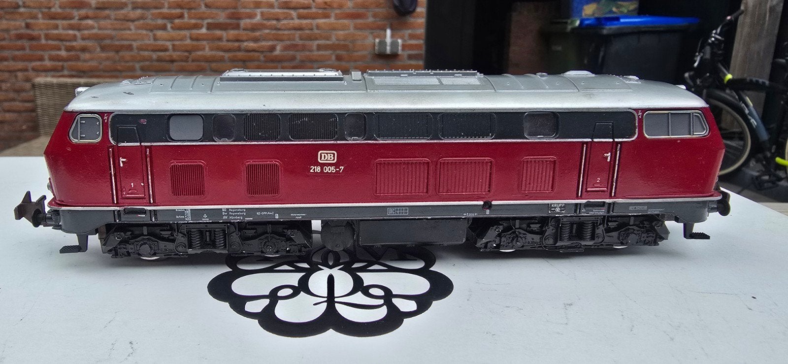 trix express H0 diesellok V218 rood zeer nette staat., Gebruikt, Trix, Ophalen of Verzenden, Gelijkstroom