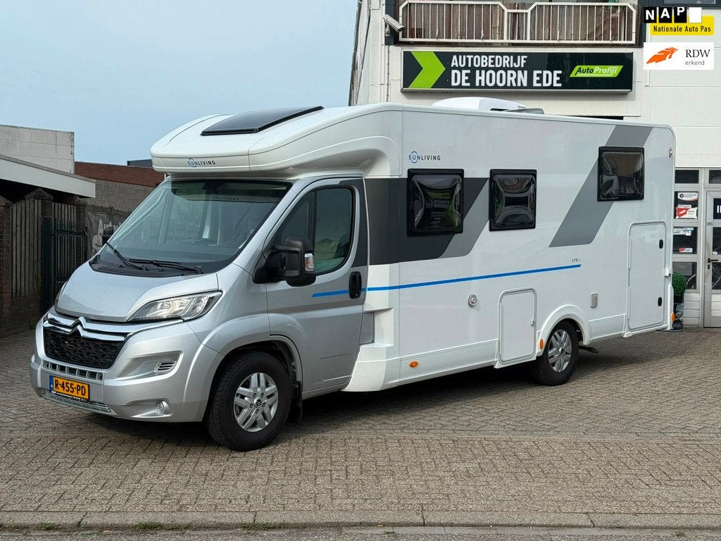 Sun living S-SERIES S 75 SL NIEUW 500KM LEVEL SYSTEEM 2X AIR, Bedrijf, Sun Living, Half-integraal, Handgeschakeld