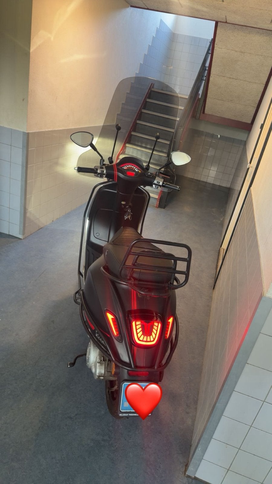 Vespa sprint, Fietsen en Brommers, Scooters | Vespa, Ophalen of Verzenden, Zo goed als nieuw, Benzine, Vespa S