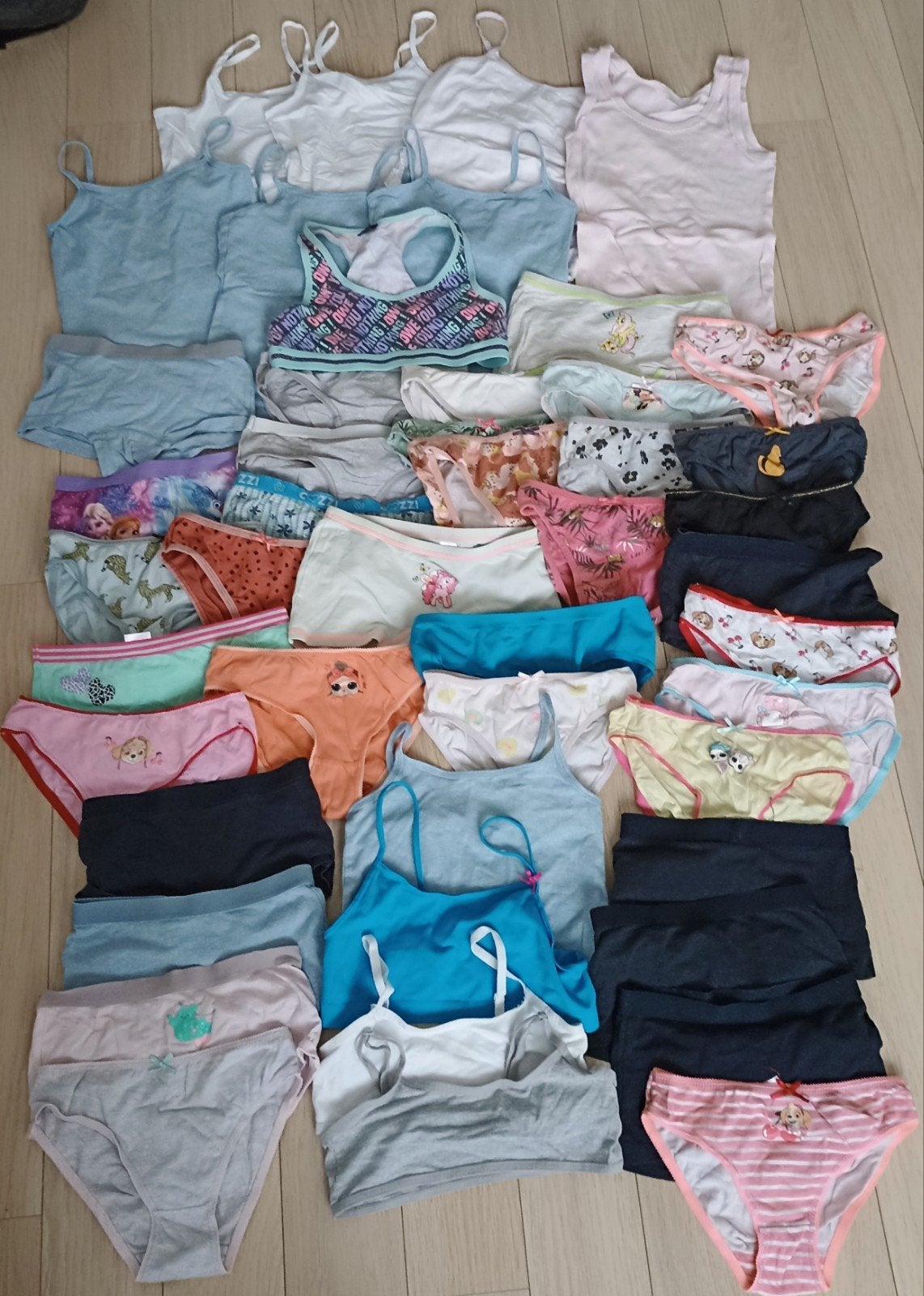 meisje set 122/128, Kinderen en Baby's, Ophalen of Verzenden, Meisje, Nacht- of Onderkleding