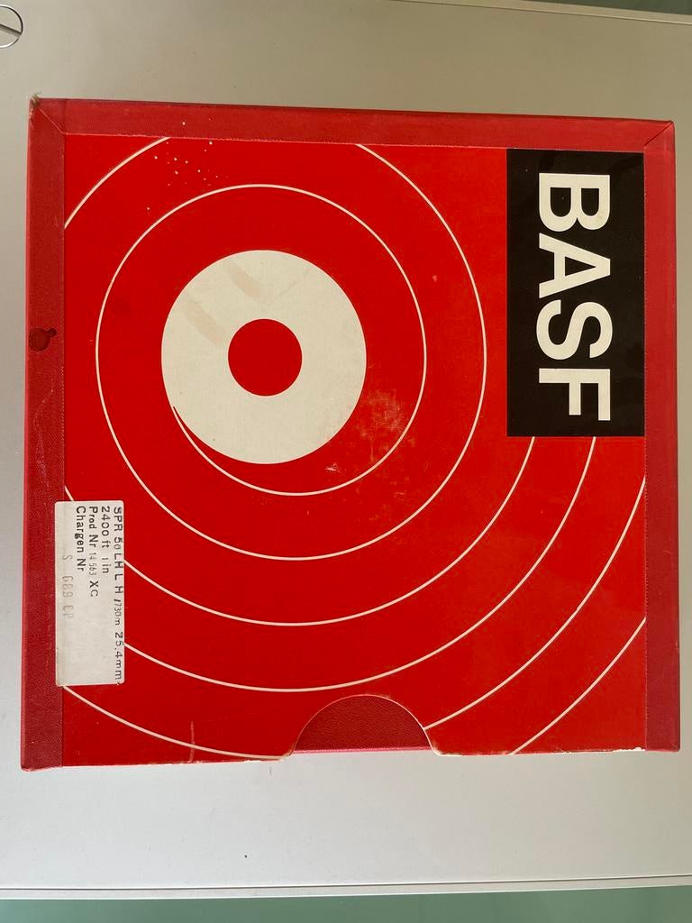 AGFA 26,5 cm haspel met 1 inch BASF tape in doos, Ophalen of Verzenden, Zo goed als nieuw