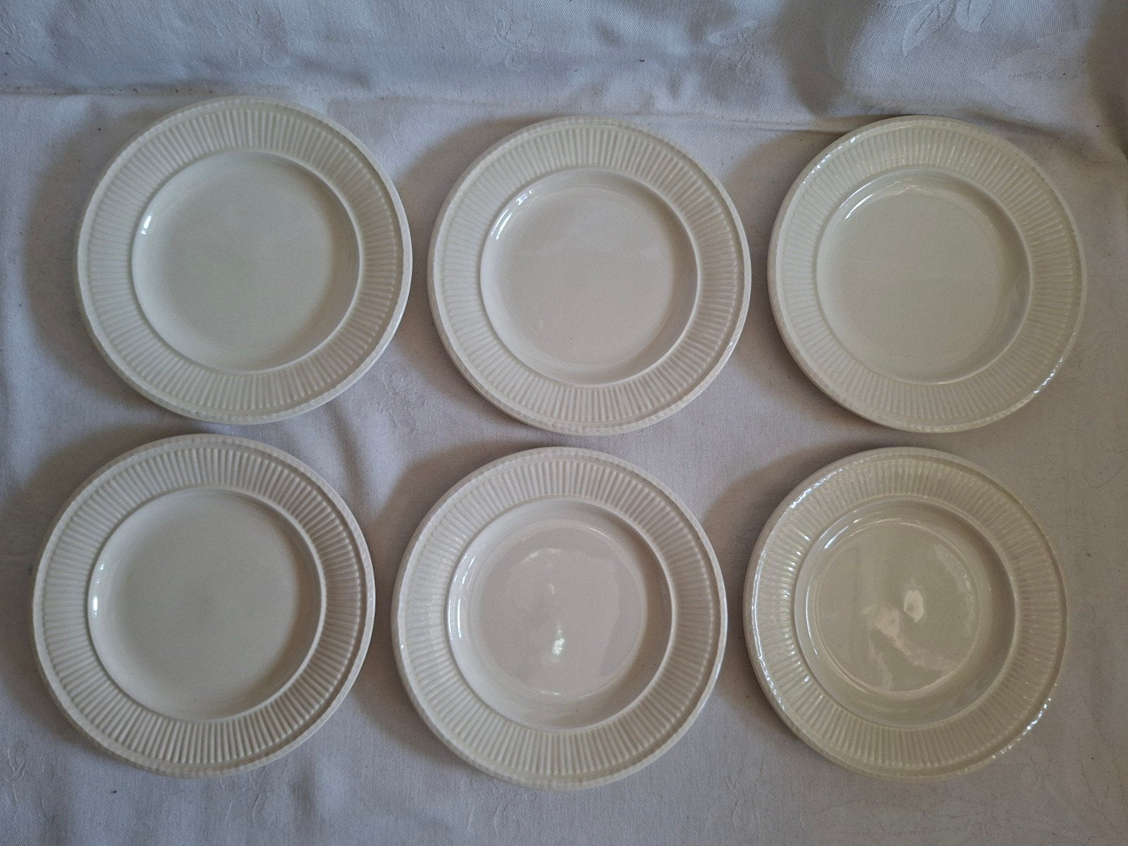 6 gebaksbordjes Wedgwood EDME 16 cm, Huis en Inrichting, Keuken | Servies, Ophalen of Verzenden, Zo goed als nieuw, Bord(en), Wedgwood