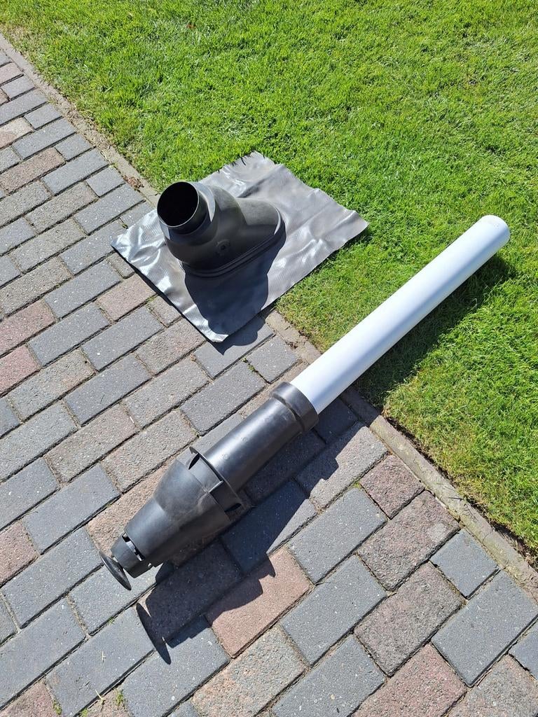 Dak doorvoer  pannen dak van 37,5 tot 60graden, Kunststof, Zwart, Ophalen of Verzenden, Zo goed als nieuw
