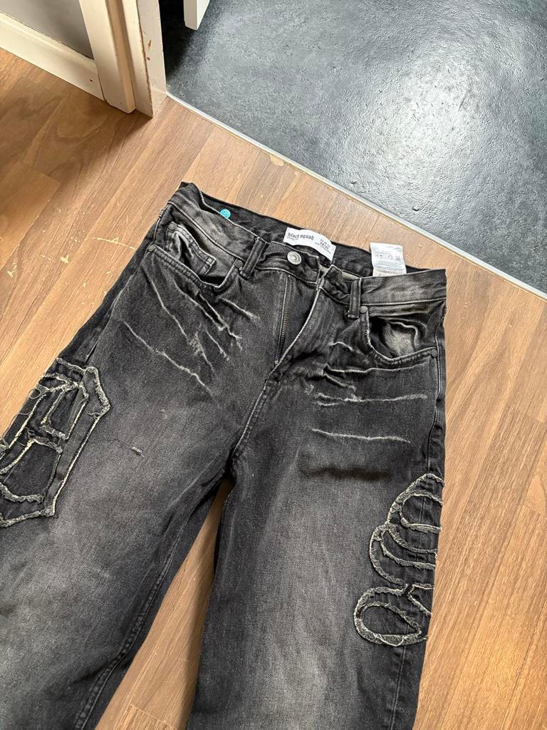 Grijze jongens spijkerbroek Black Squad maat 28/30, Kleding | Heren, Ophalen of Verzenden, Zo goed als nieuw, Grijs, W32 (confectie 46) of kleiner
