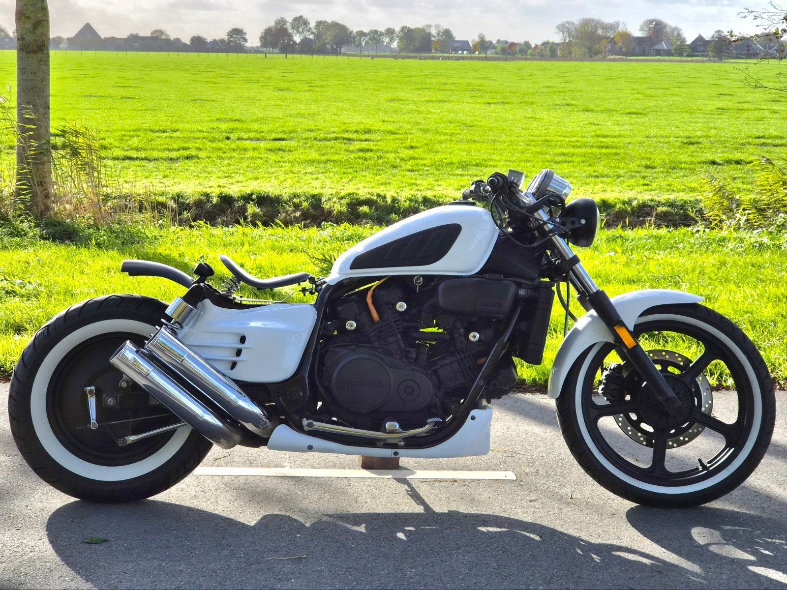 Dikke Honda Supermagna Bobber!, 700 cc, 4 cilinders, Chopper, Bedrijf