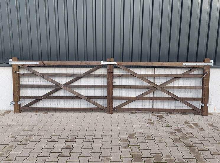 AANBIEDINGEN! Paardenboxen, stalinrichting, omheining, meer!, Stalling