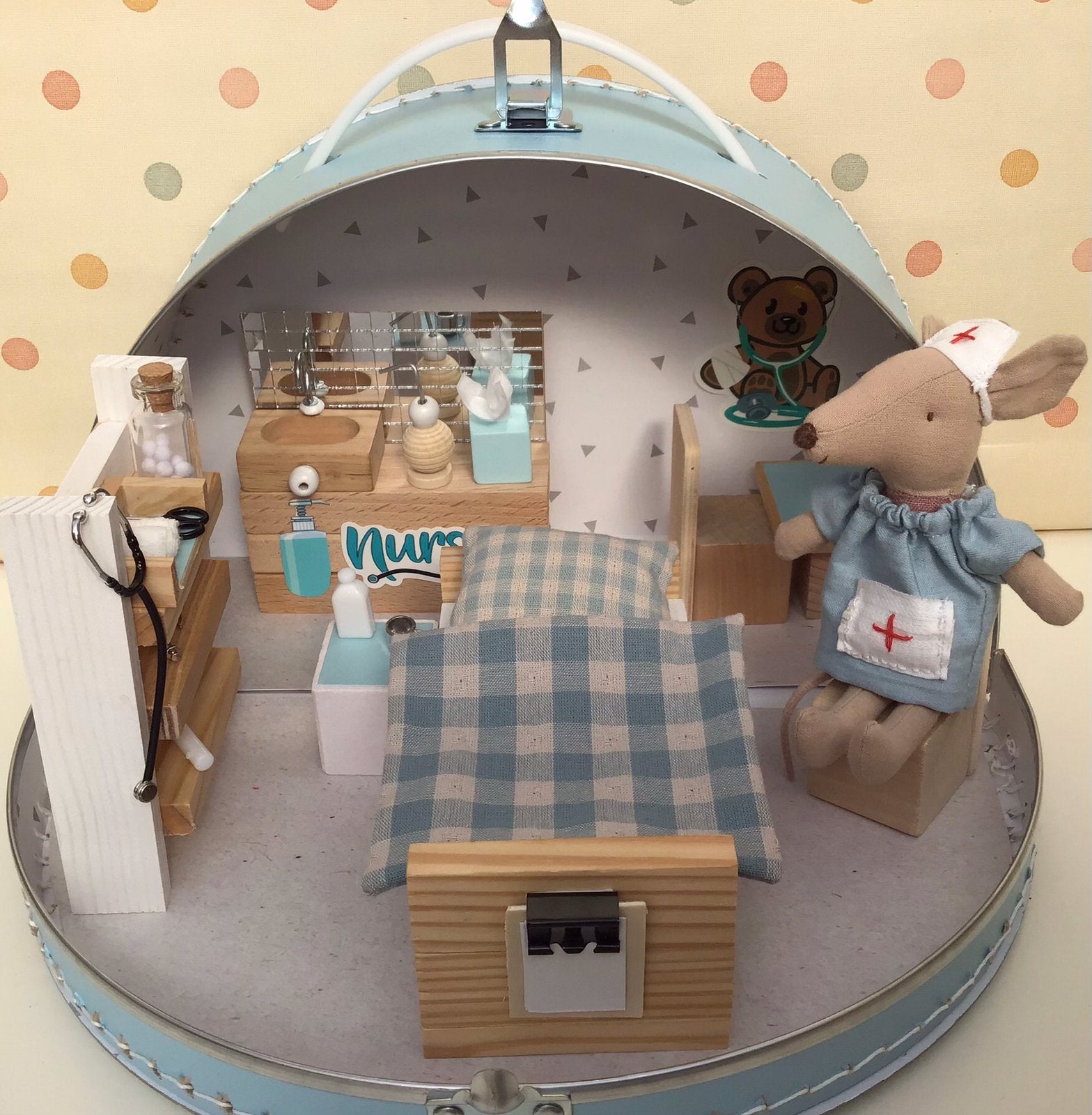 Ziekenhuiskoffertje met verpleegster, Kinderen en Baby's, Speelgoed | Poppenhuizen, Ophalen of Verzenden, Nieuw, Poppenhuis