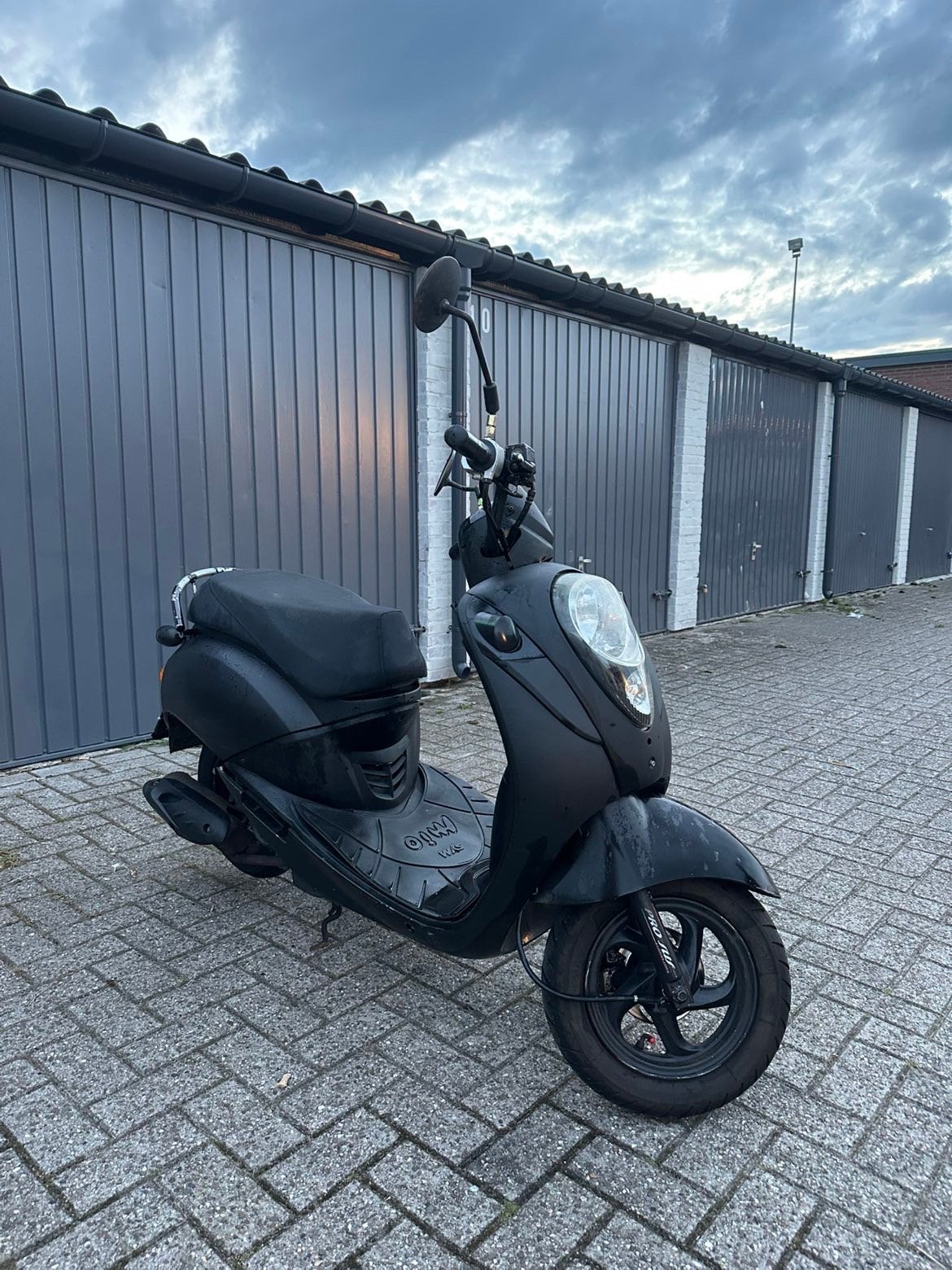 Sym mio brom, Ophalen of Verzenden, Zo goed als nieuw, Benzine, Mio