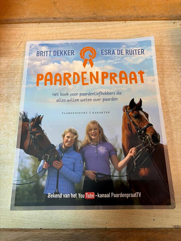 Paardenpraat - Hét boek voor paardenliefhebbers, Boeken, Ophalen of Verzenden, Zo goed als nieuw, Overige sporten
