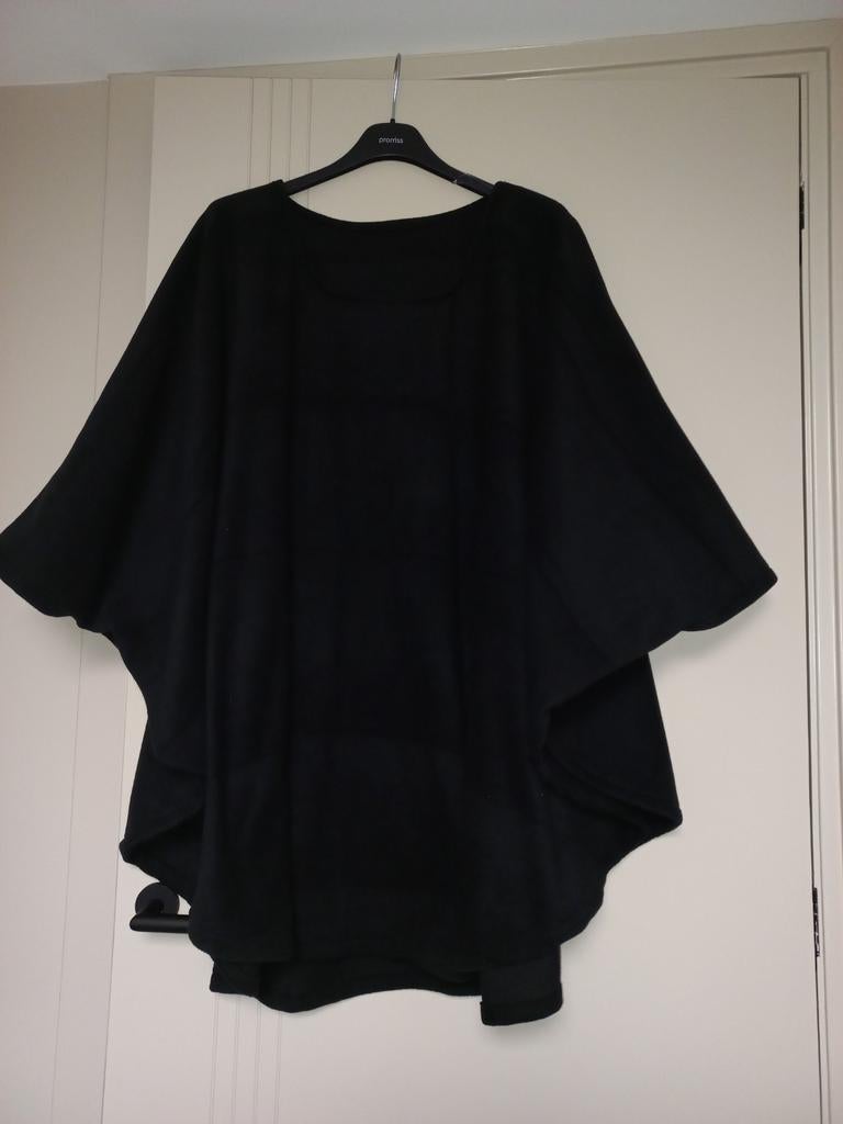 Nieuwe fleece capes poncho's 25 kleuren maat 52-60, Kleding | Dames, Ophalen of Verzenden, Nieuw, Zwart, Jas of Mantel