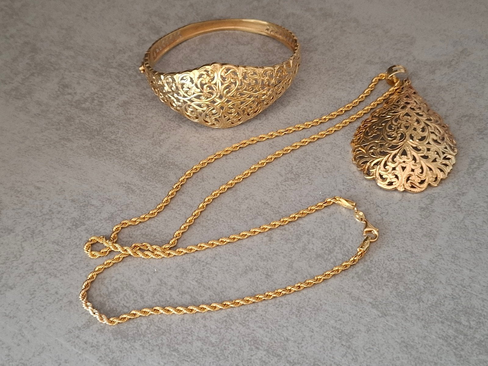 Te koop aangeboden: een prachtige originele Marokkaanse goud, Ophalen, Zo goed als nieuw, Goud, Goud