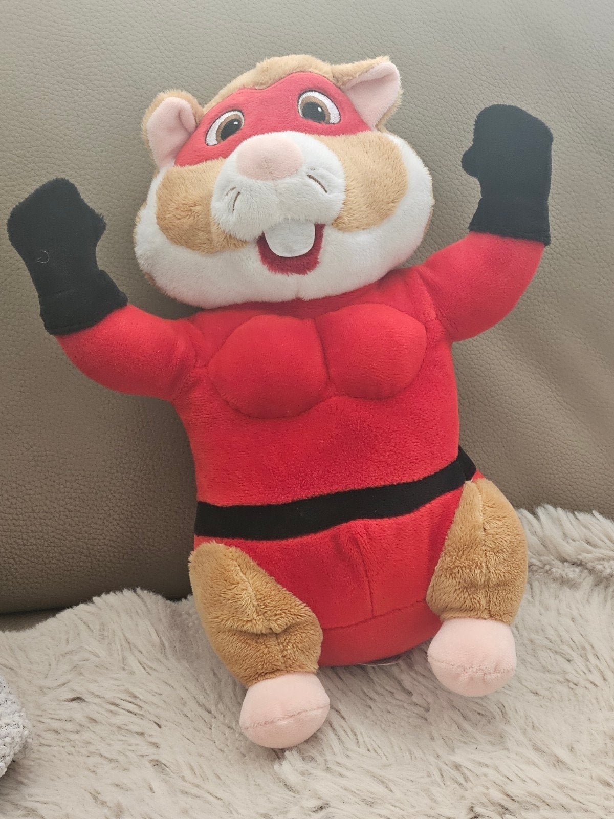 Hamster knuffel in superheldenpak, Ophalen of Verzenden, Zo goed als nieuw, Meerkleurig, Hamster