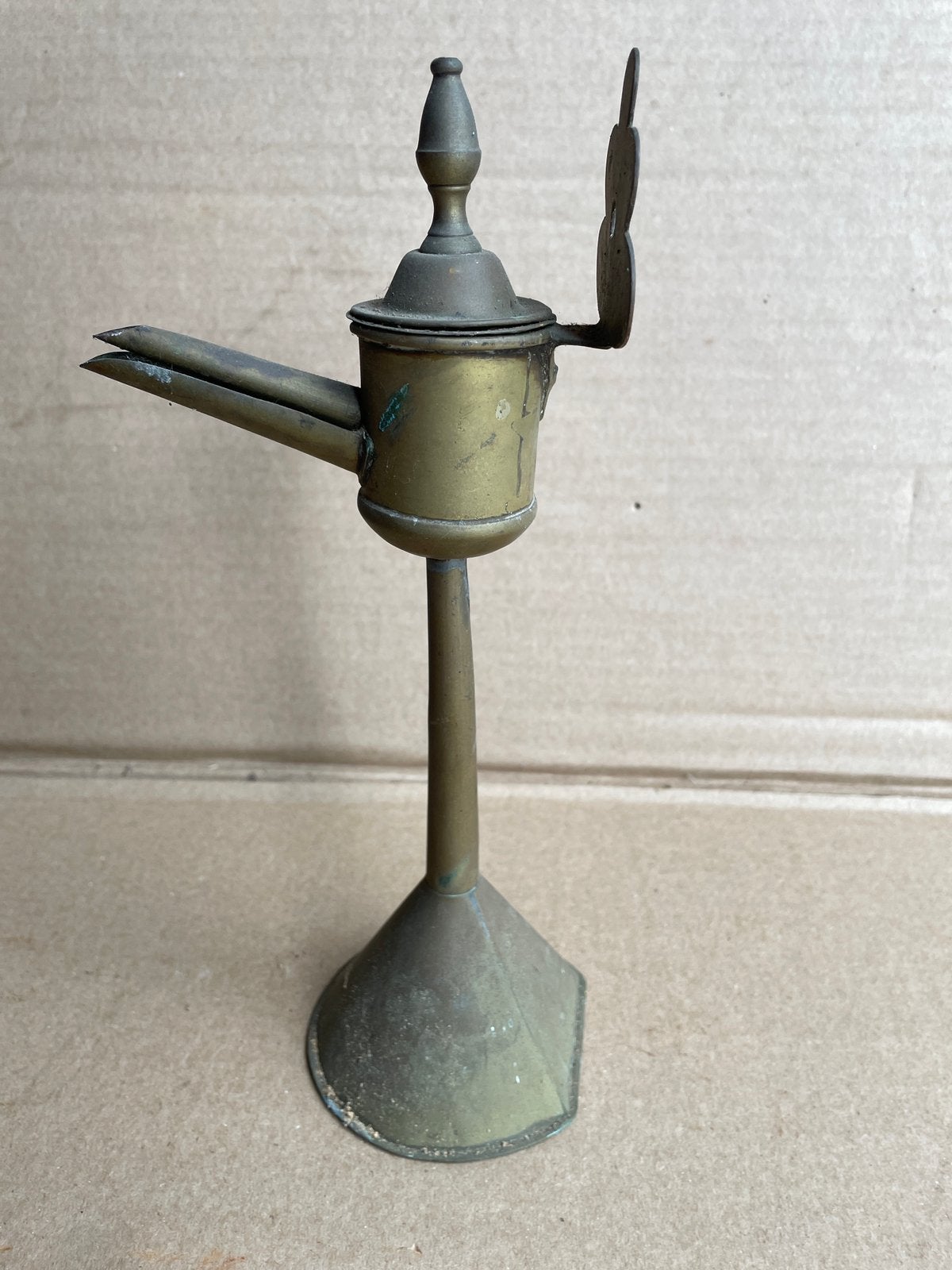 ANTIEKE MESSING OLIELAMP, SNOTNEUS, Ophalen, Koper