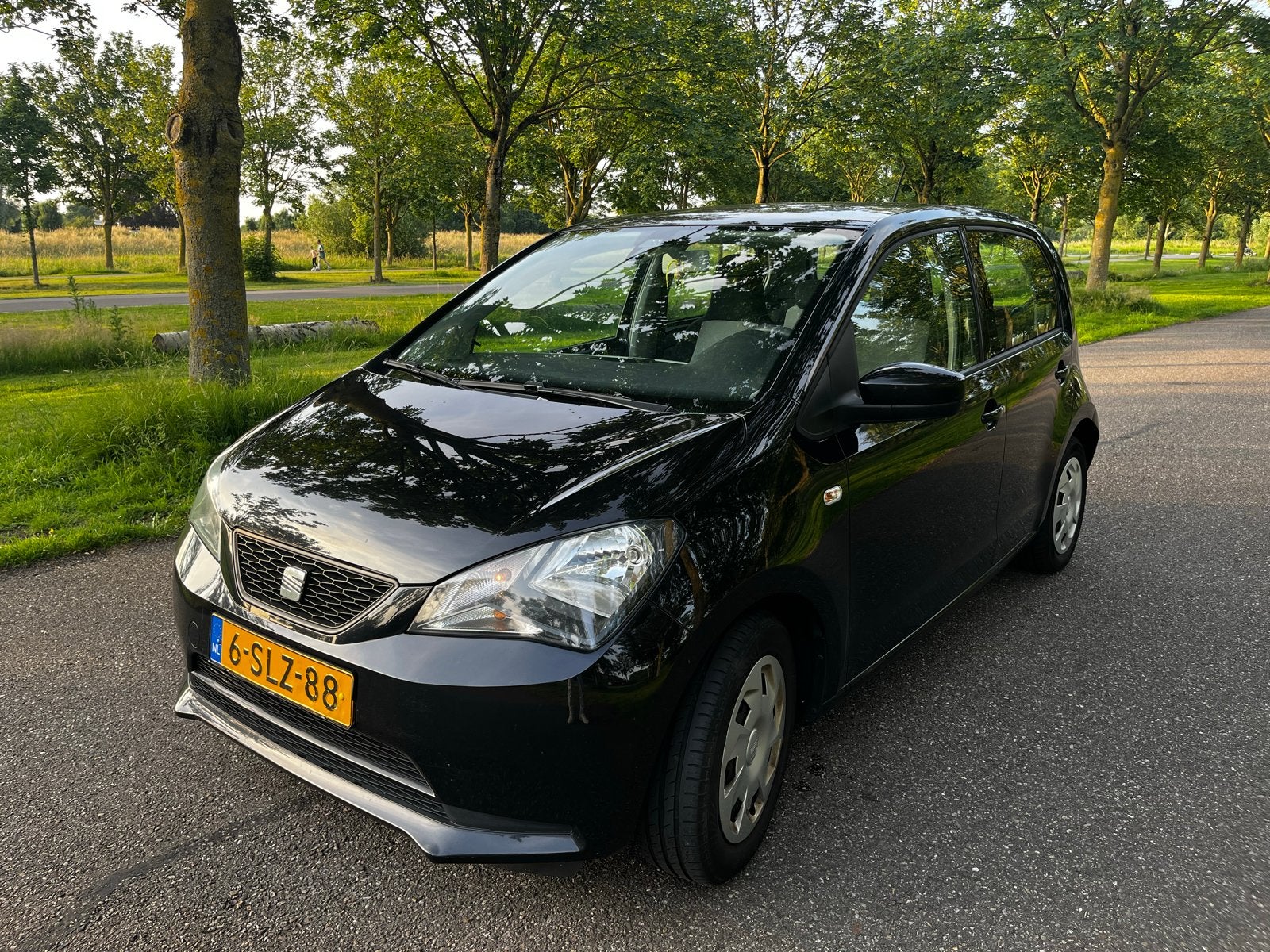 Seat Mii 1.0 44KW ecomotive style 2014 Zwart, Auto's, Voorwielaandrijving, Euro 5, Stof, 840 kg