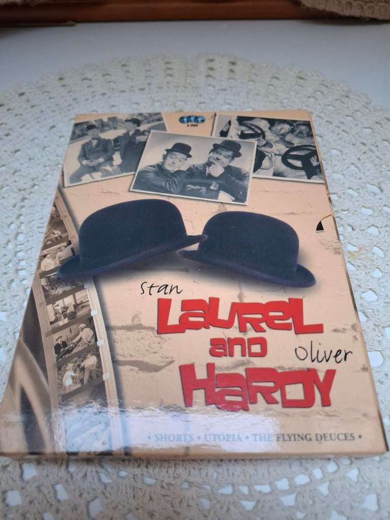 Laurel and Hardy DVD Box, Cd's en Dvd's, Dvd's | Komedie, Ophalen of Verzenden, Zo goed als nieuw, Overige genres, Boxset