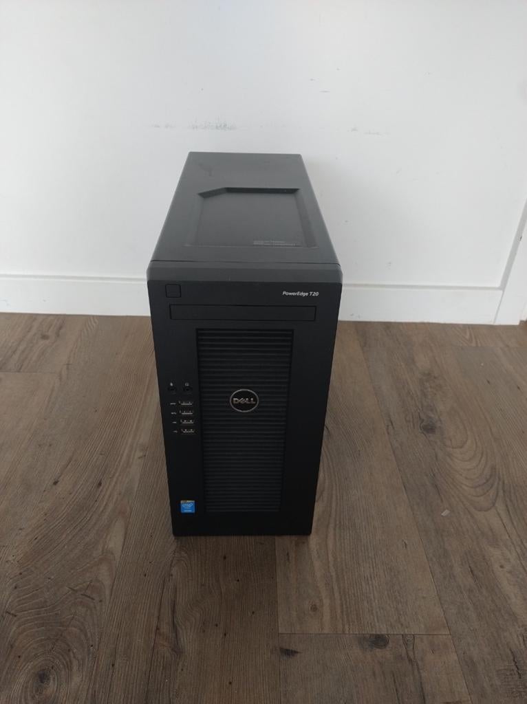 Dell PowerEdge T20 Server/Desktop - Zo goed als nieuw, Computers en Software, Desktop Pc's, Zo goed als nieuw, Dell, Geen (exclusief harde schijf)