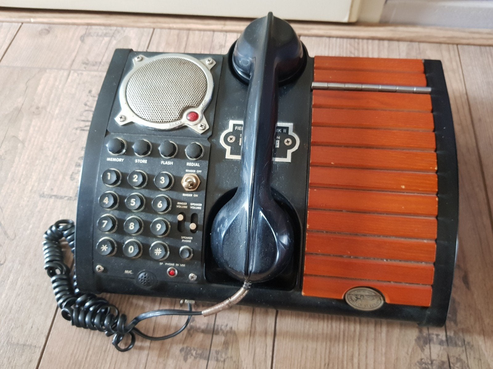 field phone mark Paris limited edition spirit of st louis, Ophalen of Verzenden, Zo goed als nieuw