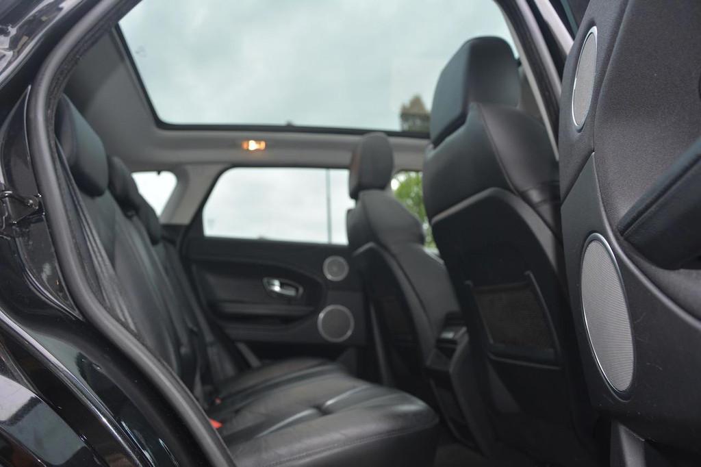 Land Rover Range Rover Evoque 2.0 Si4 HSE Dynamic PANO|Leder, 12 maanden, 4 cilinders, Zwart, Leder