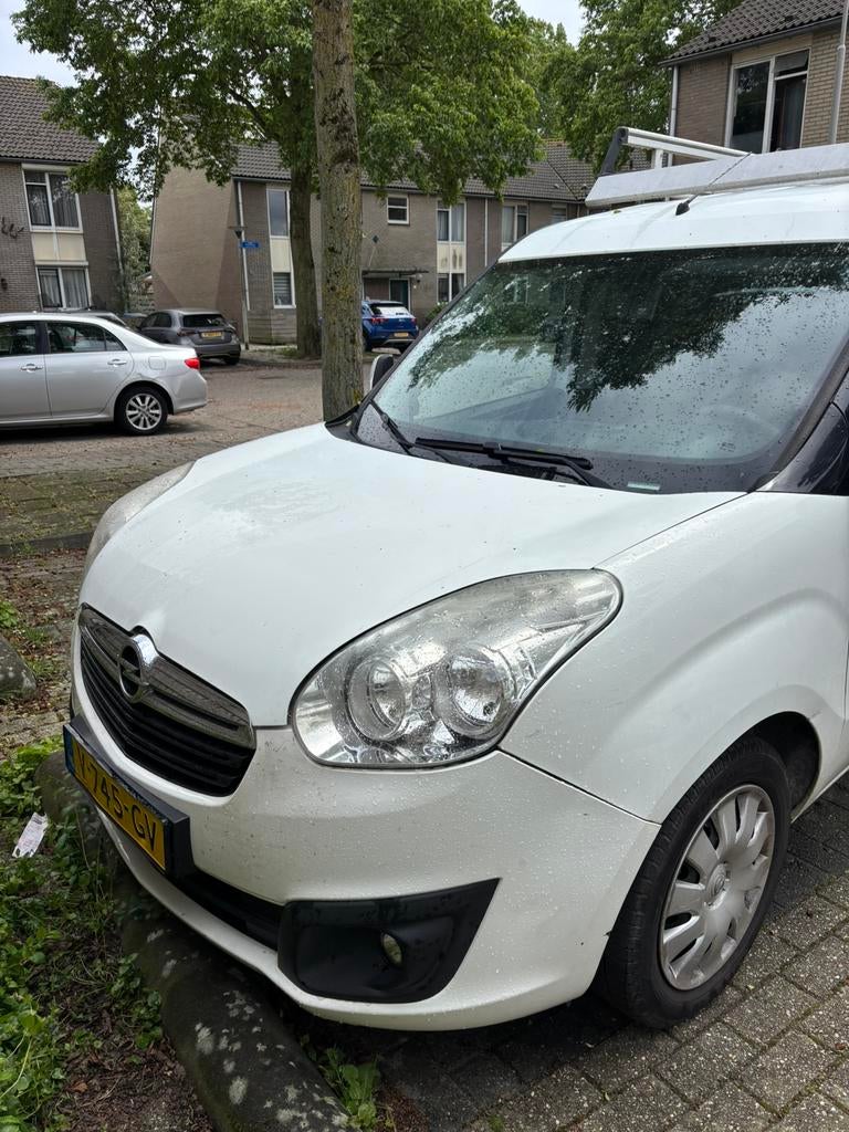 Opel Combo 1.3 D 66KW 2017, Auto's, Euro 5, Zwart, 4 cilinders, Overige bekleding