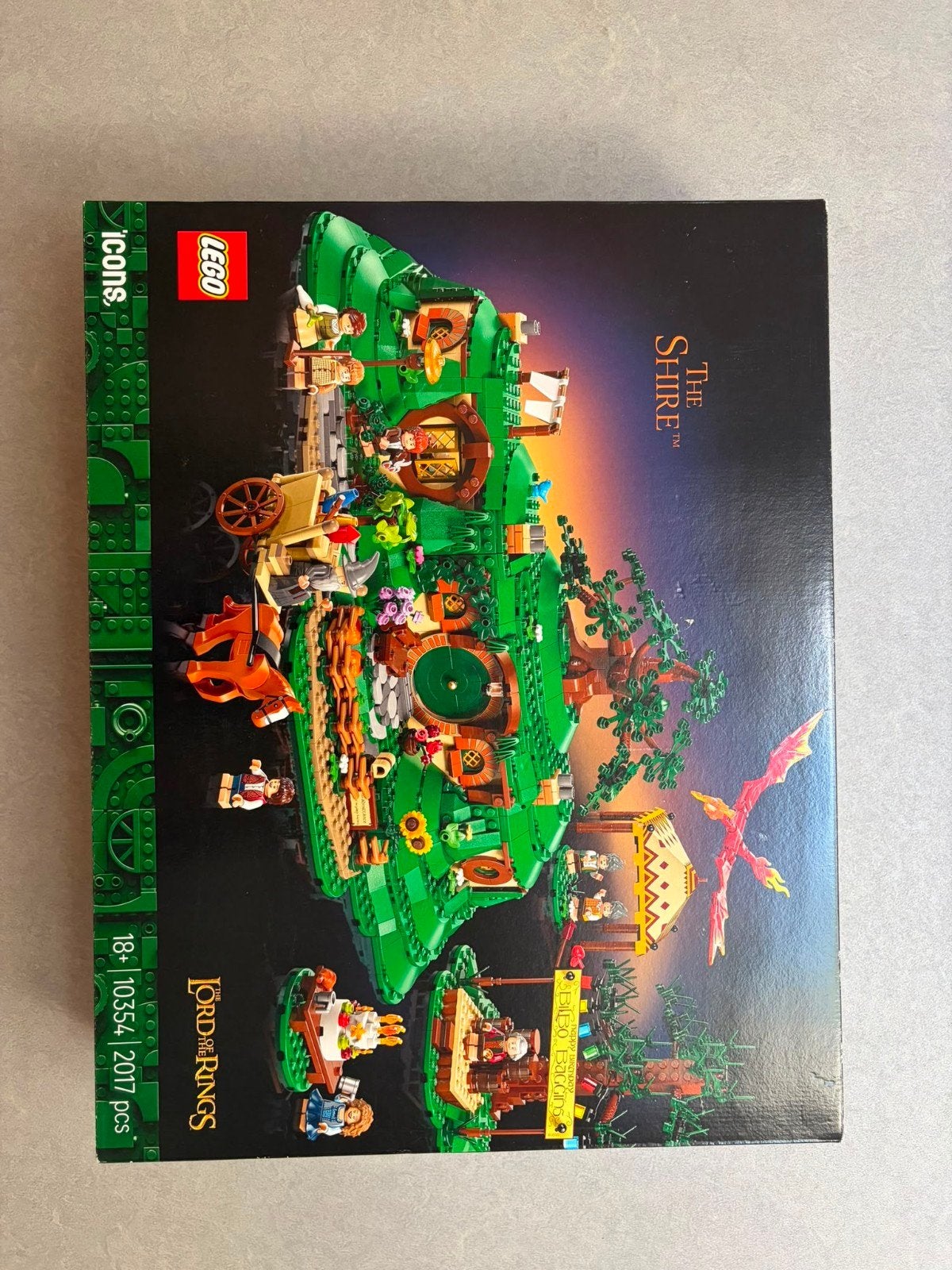 LEGO 10354 Lord of the Rings The Shire, Ophalen, Zo goed als nieuw