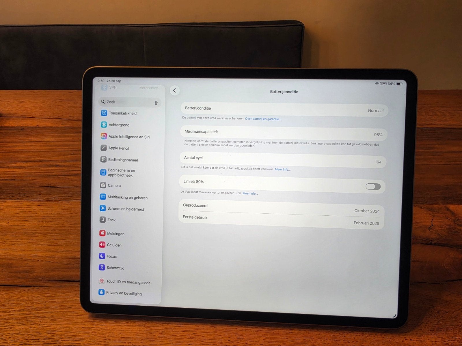 iPad Air 13 inch (M2) 128GB - Zo goed als nieuw