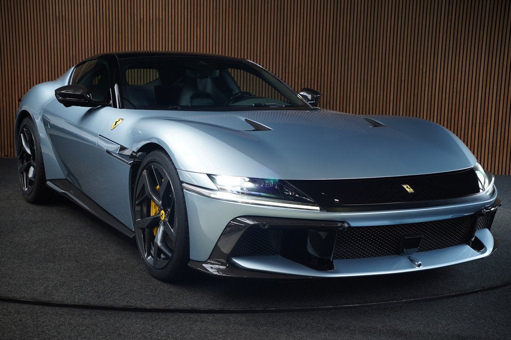 Ferrari 12Cilindri 6.5 V12 Full Carbon Lift Panorama, Automaat, Achterwielaandrijving, Gebruikt, 12 cilinders