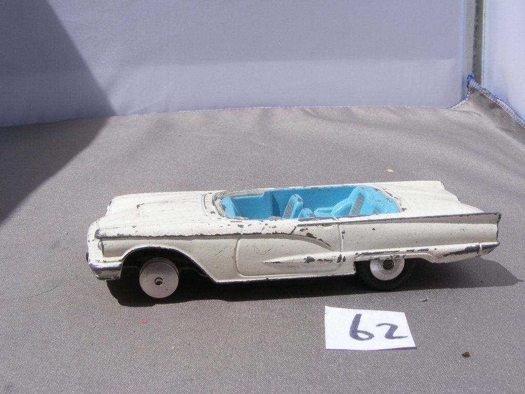 Ford thunderbird 1959, corgi toys 1/43  (29) incompleet, Ophalen of Verzenden, Gebruikt, Auto, Corgi