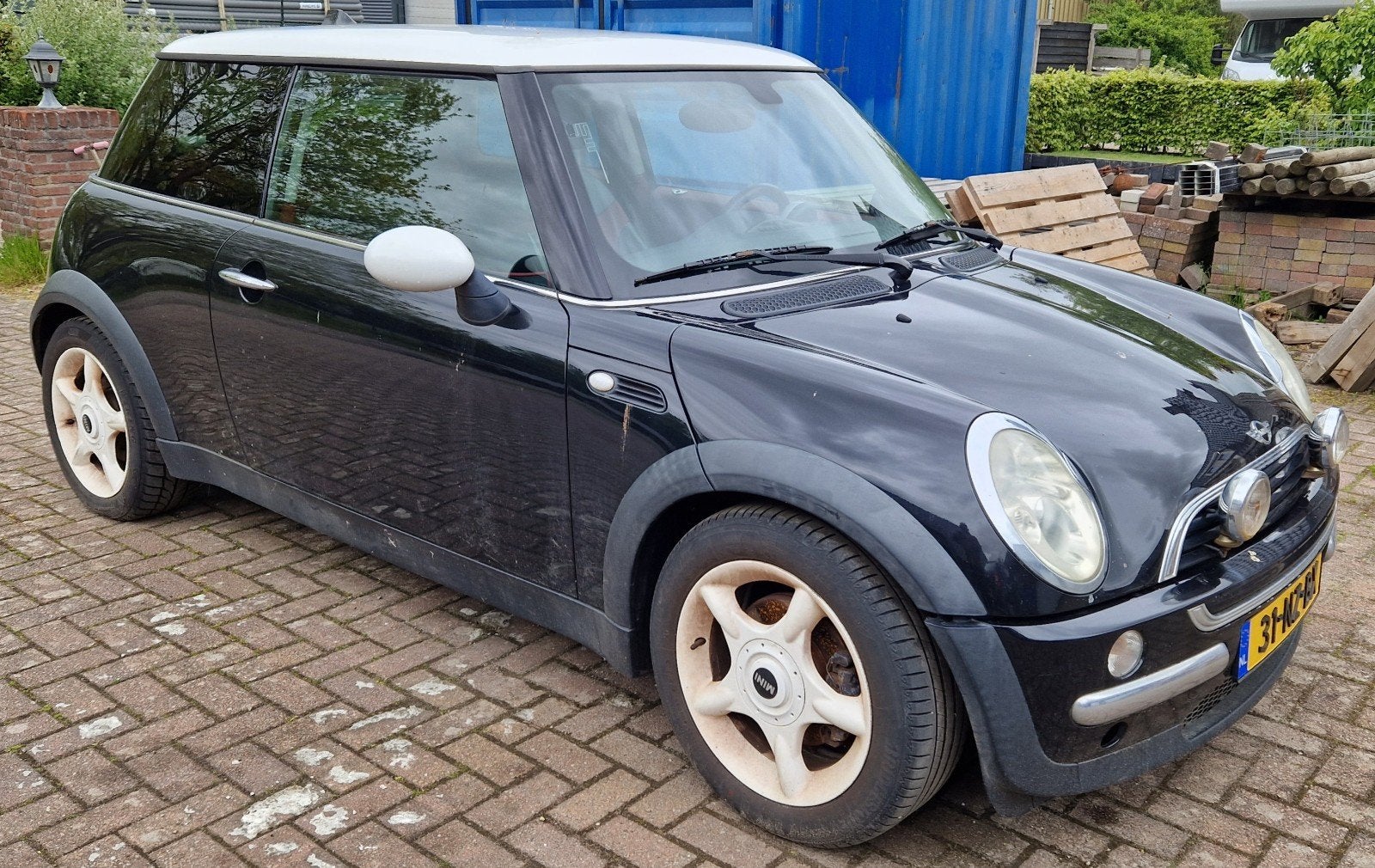 Mini 1.6 16V Cooper 2004 Zwart, Voorwielaandrijving, 15 km/l, 4 cilinders, 4 stoelen