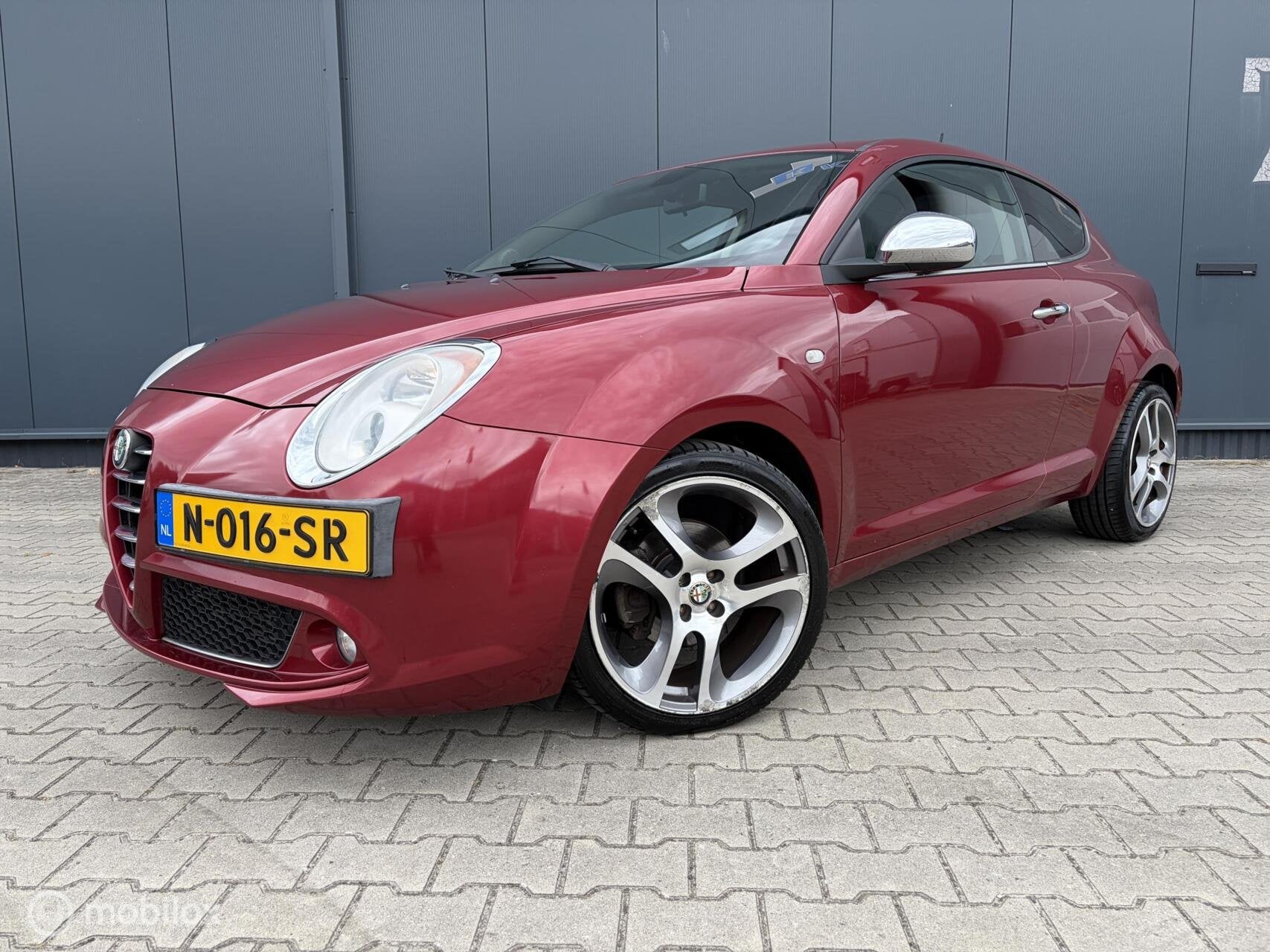 Alfa Romeo MiTo 1.4 T Centenario Airco Nieuwe Apk Nieuwe Dis, Auto's, Euro 5, Zwart, 4 cilinders, 49 €/maand