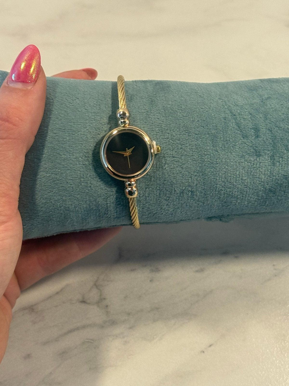 Elegant gouden dameshorloge -, Sieraden, Tassen en Uiterlijk, Horloges | Dames, Overige merken, Overige materialen, Leer, Polshorloge
